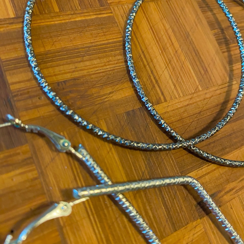 Textured Hoops - Picture 3 of 4